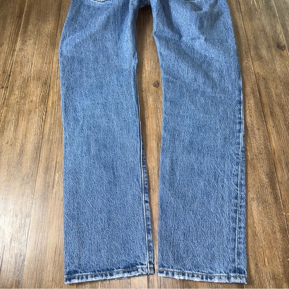 Levi’s 501 jeans Premium Women’s Medium Wash Distressed Tapered High Rise 90s - Picture 14 of 14